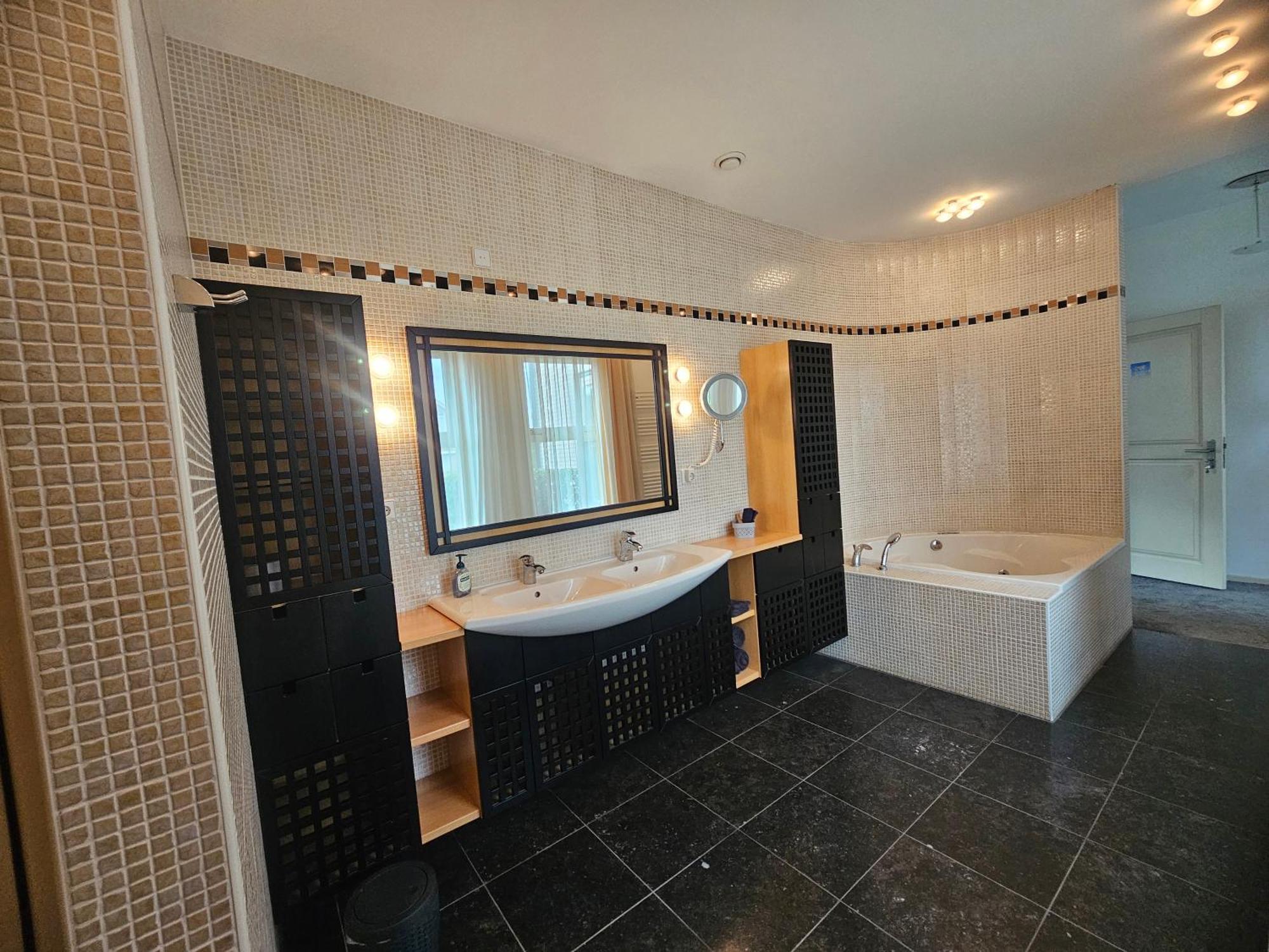Guest Apartment *